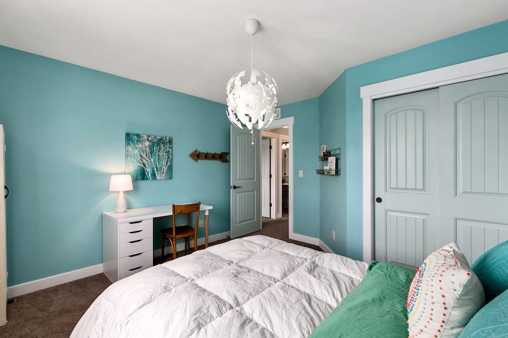 Photo of Bedroom in Timnath