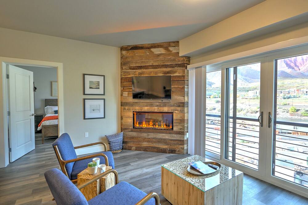 Photo of Livingroom in Glenwood Springs