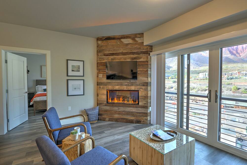 Photo of Livingroom in Glenwood Springs