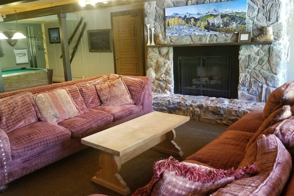 Photo of Livingroom in Glenwood Springs