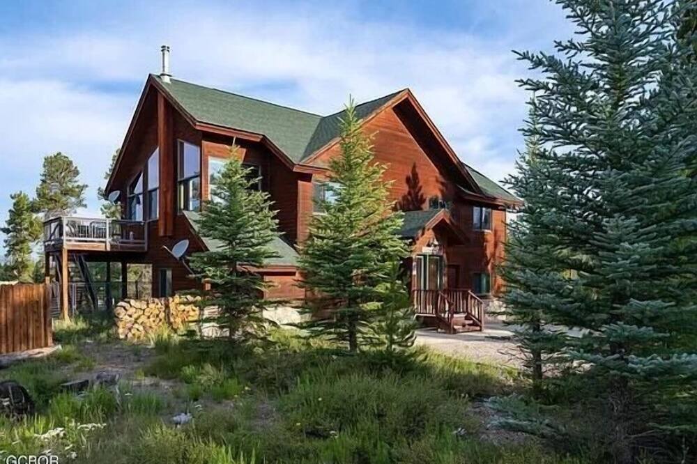 Photo of Outdoor in Grand View Highlands