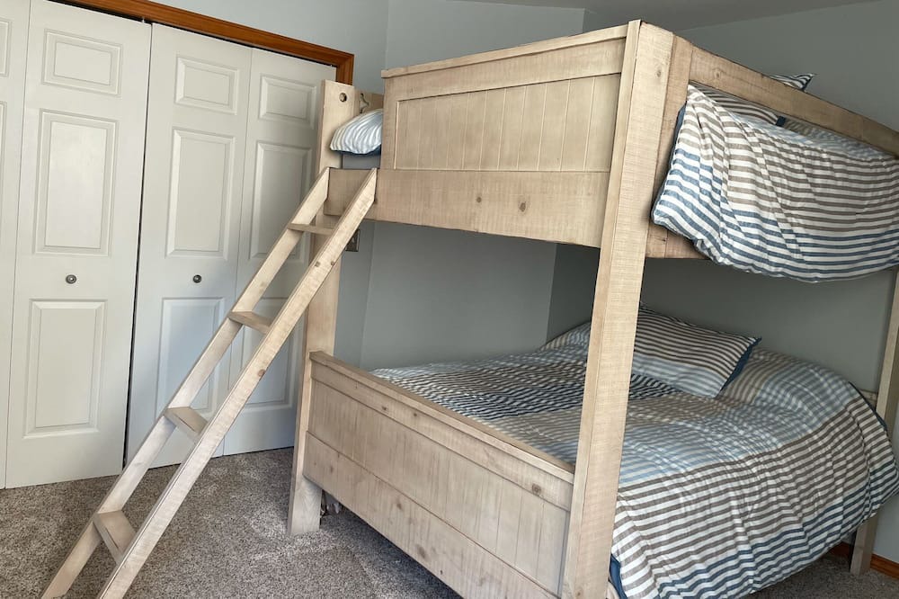 Photo of Bedroom in Broomfield