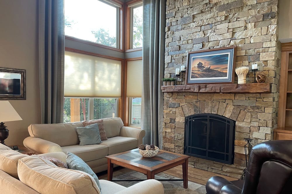 Photo of Livingroom in Broomfield