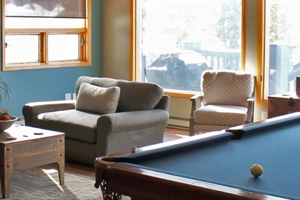 Photo of Livingroom in Woodmoor