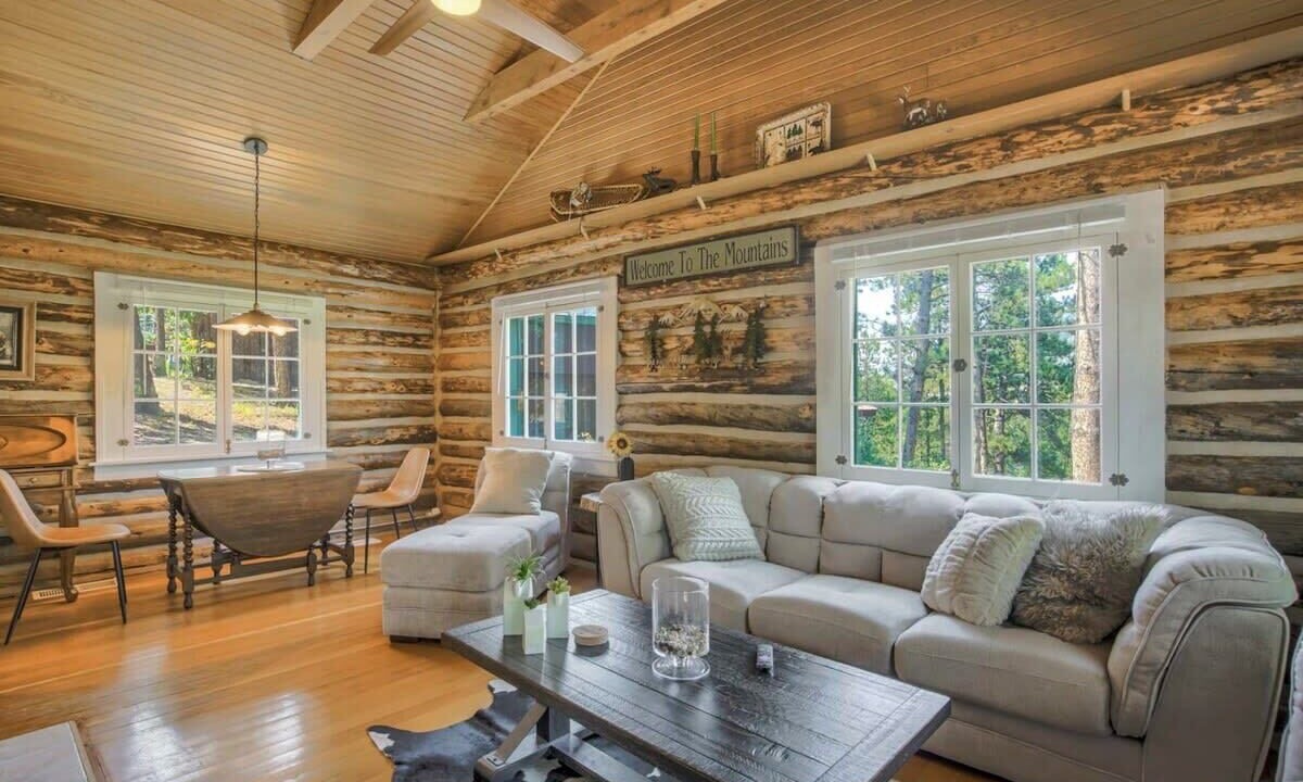 Photo of Livingroom in Cascade-Chipita Park