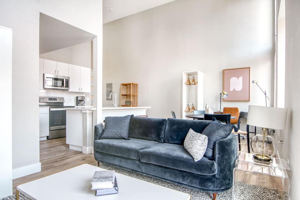 Photo of Livingroom in Capitol Hill