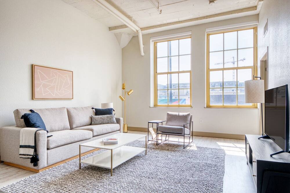 Photo of Livingroom in Ballpark