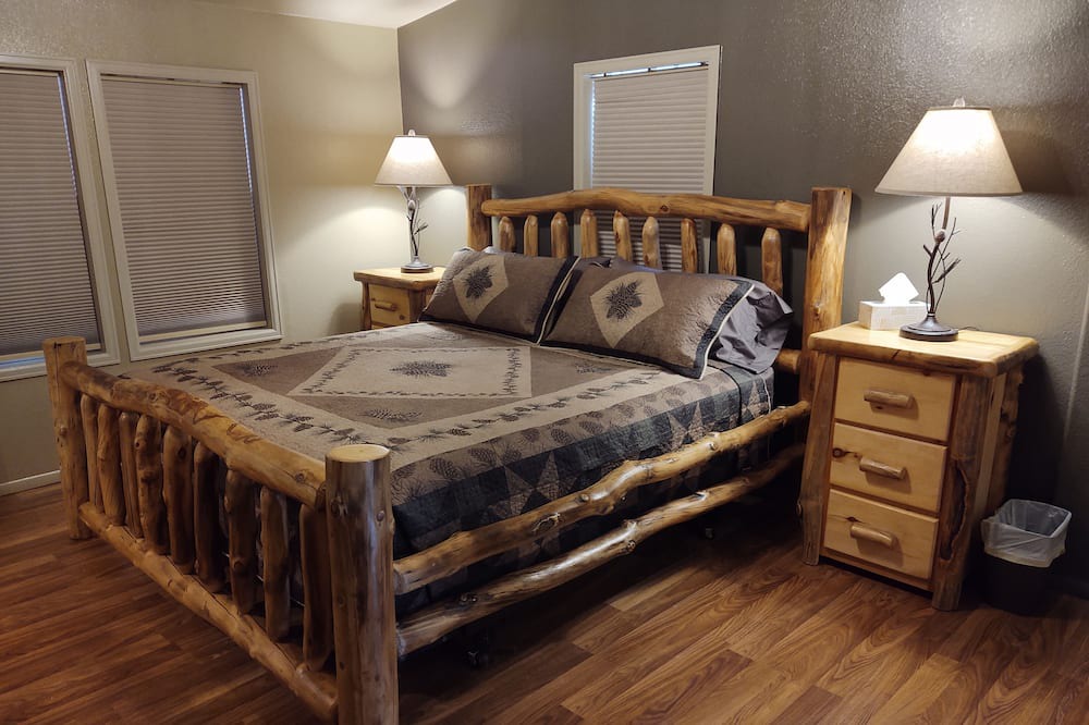 Photo of Bedroom in Lake City