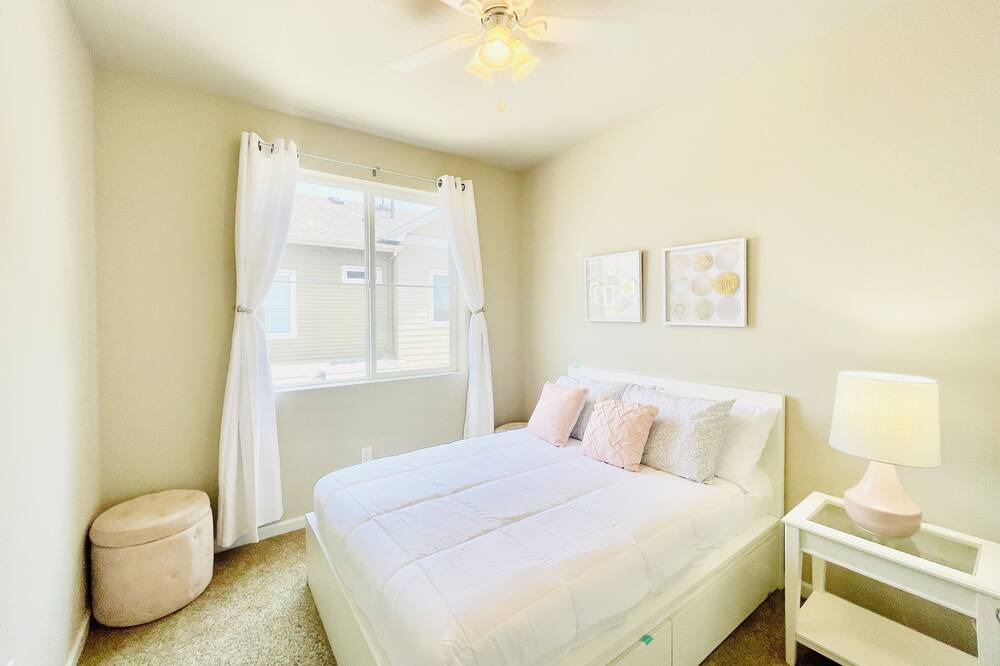 Photo of Bedroom in Arvada