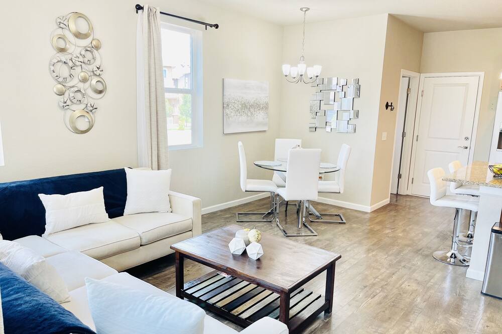 Photo of Livingroom in Arvada