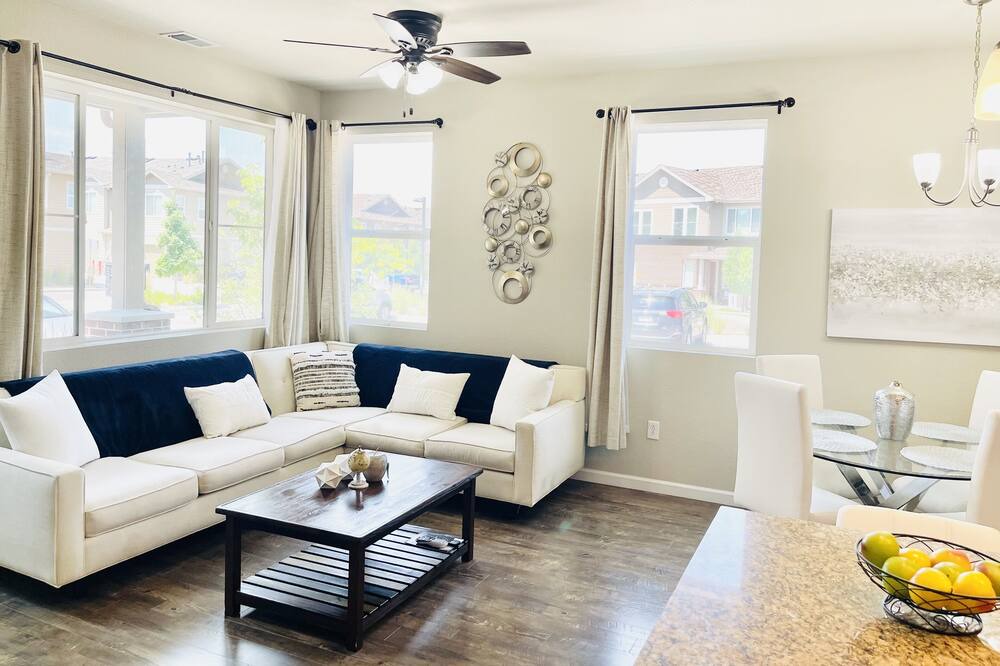 Photo of Livingroom in Arvada