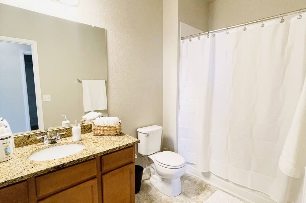 Photo of Bathroom in Arvada