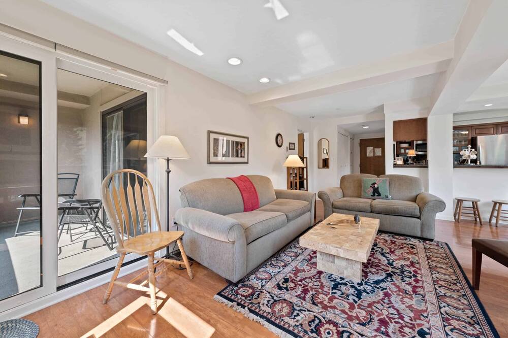 Photo of Livingroom in Vail