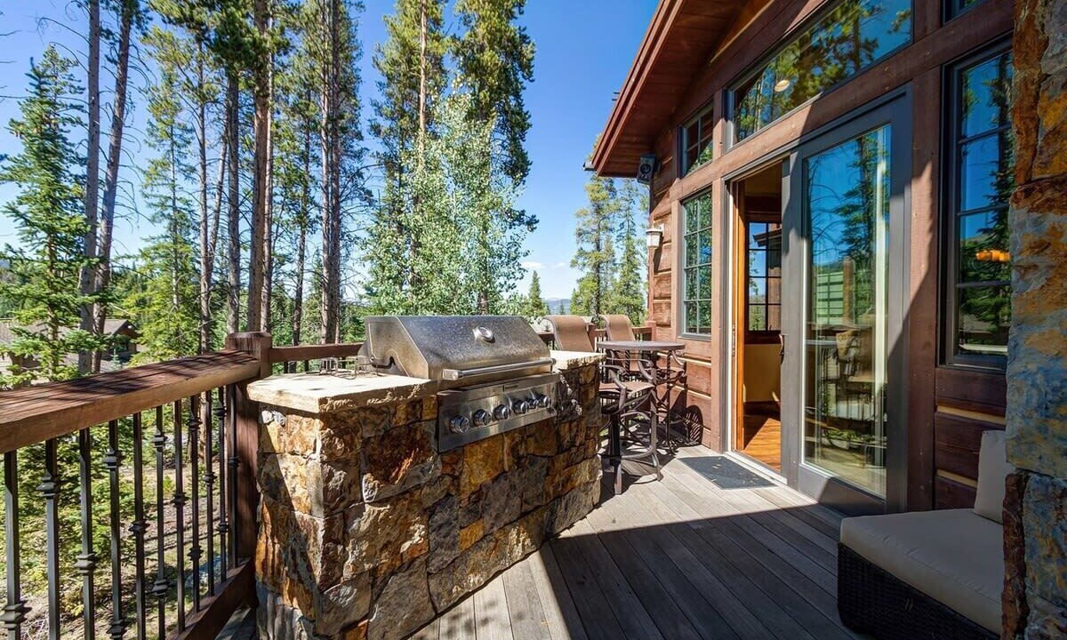 Photo of Outdoor in Boulder Ridge