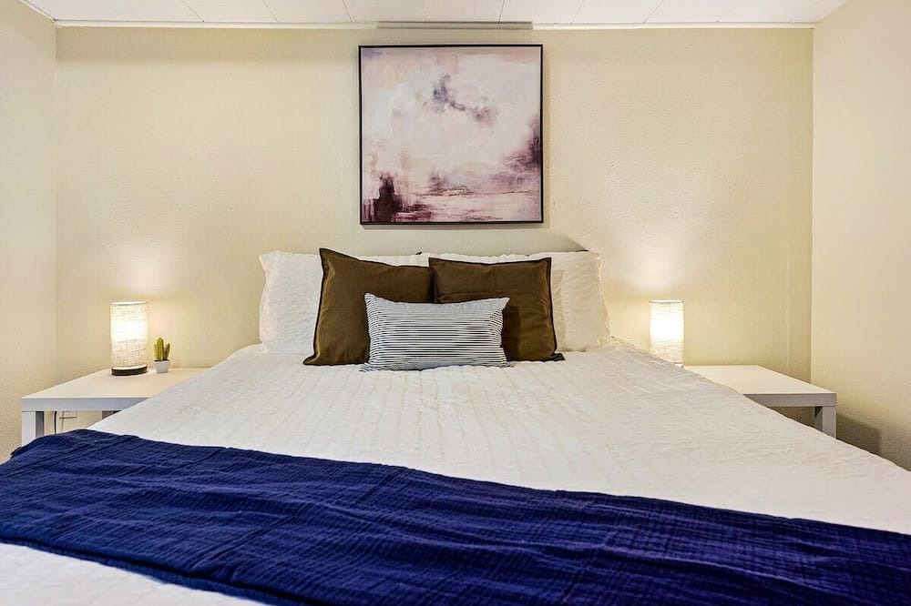 Photo of Bedroom in University