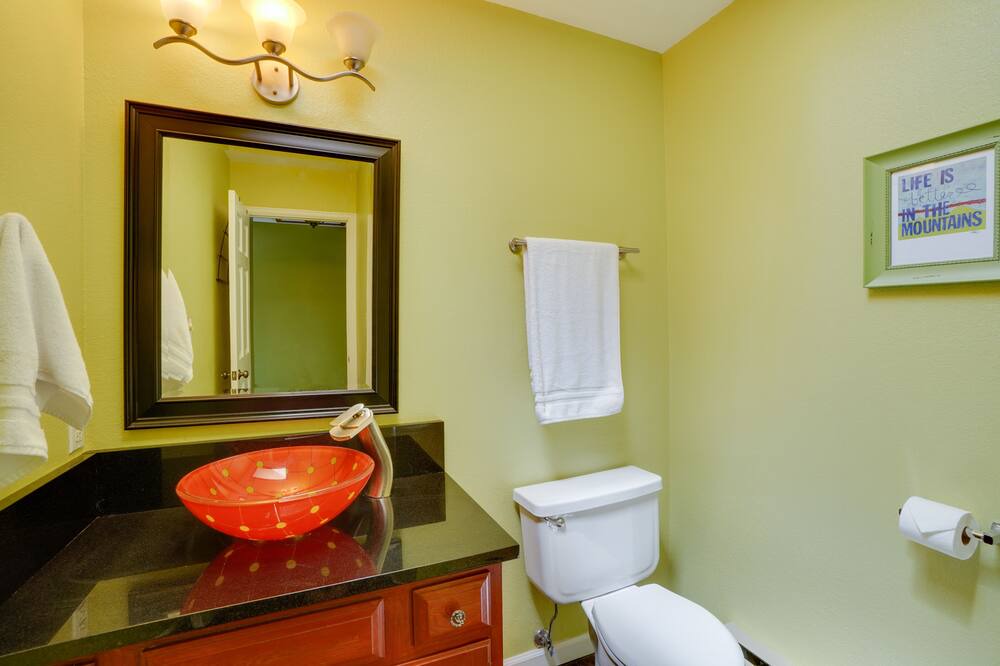 Photo of Bathroom in Bailey