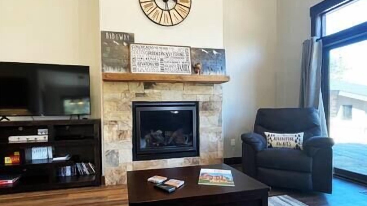 Photo of Livingroom in Loghill Village