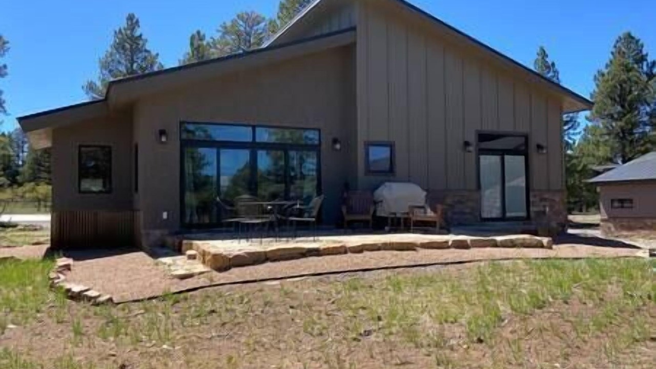 Photo of Outdoor in Loghill Village
