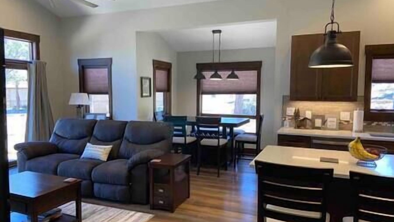 Photo of Livingroom in Loghill Village