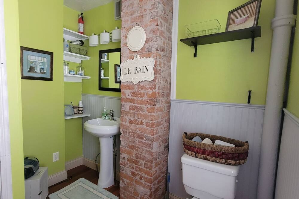 Photo of Bathroom in Victor