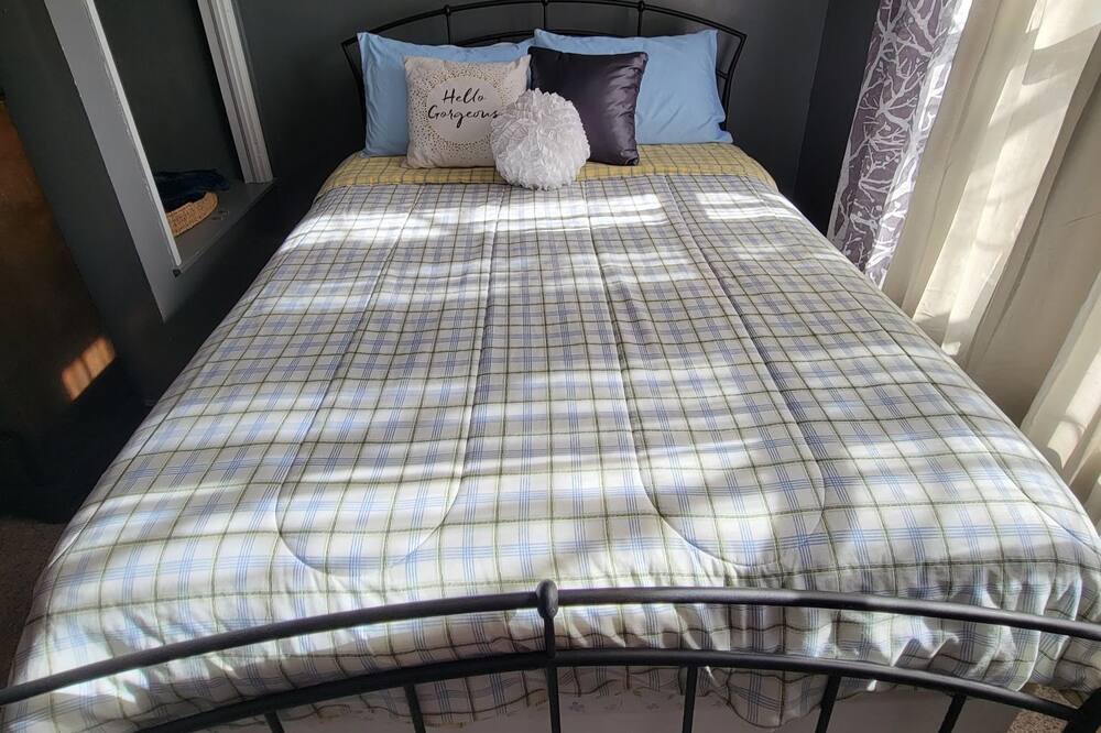 Photo of Bedroom in Victor