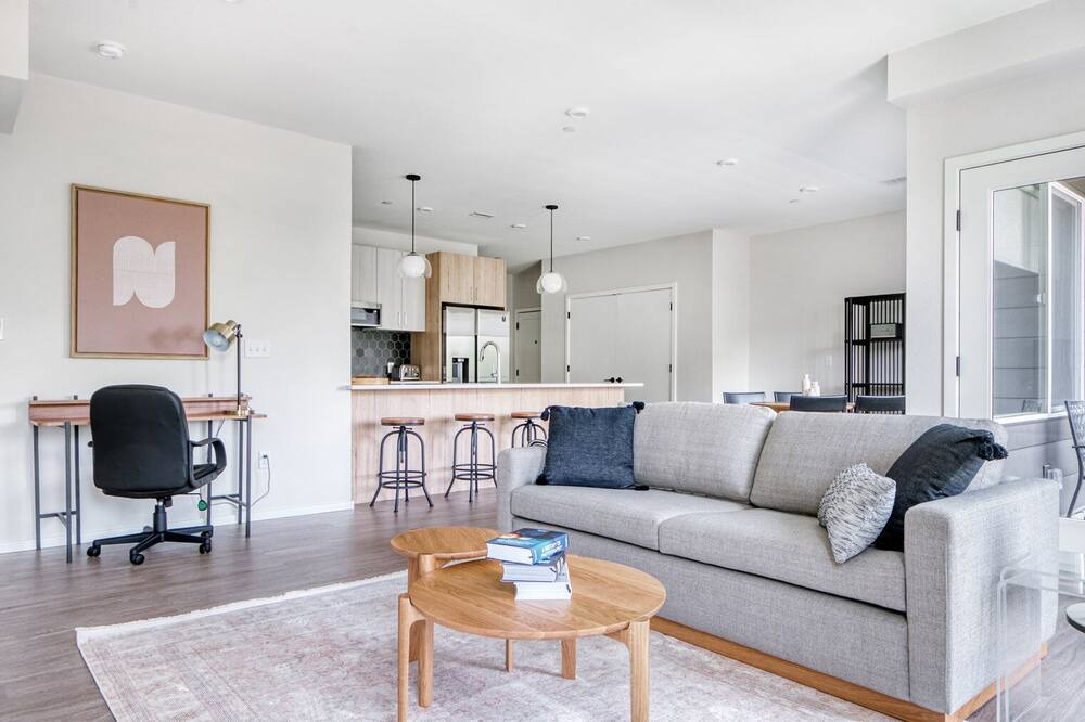 Photo of Livingroom in University Park