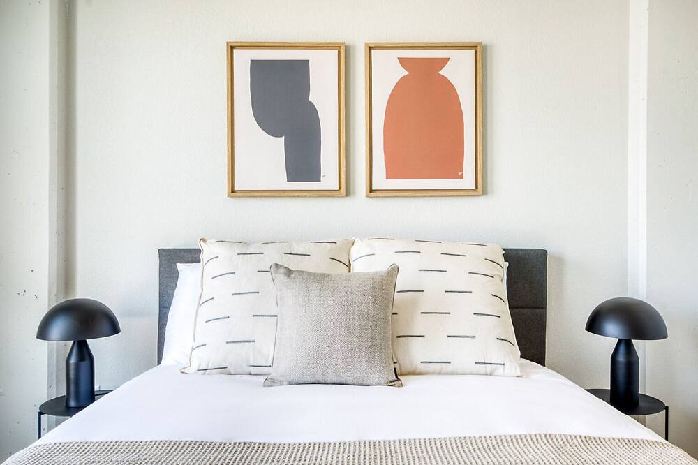 Photo of Bedroom in Ballpark