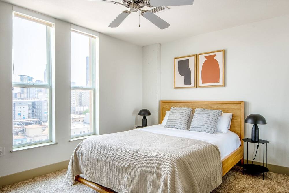 Photo of Bedroom in Ballpark