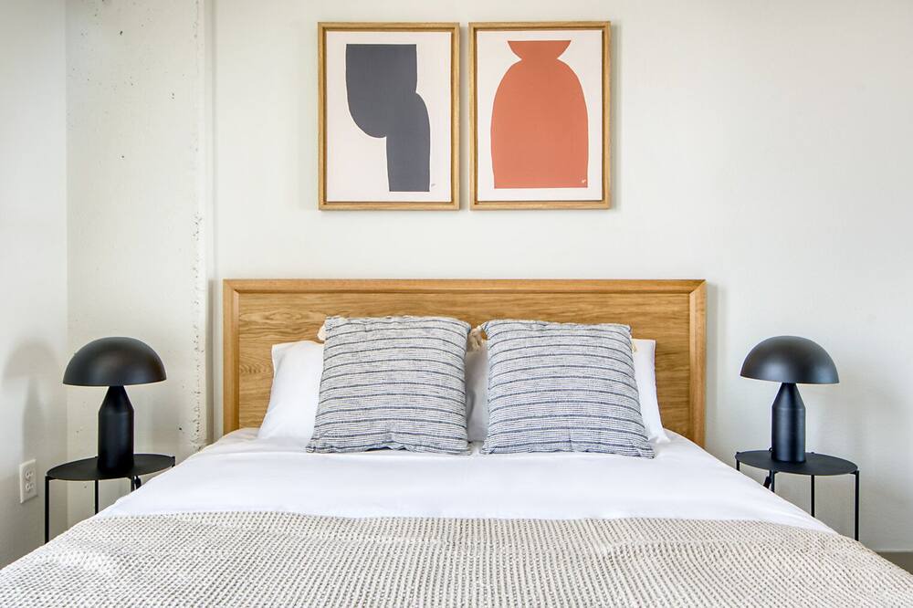 Photo of Bedroom in Ballpark
