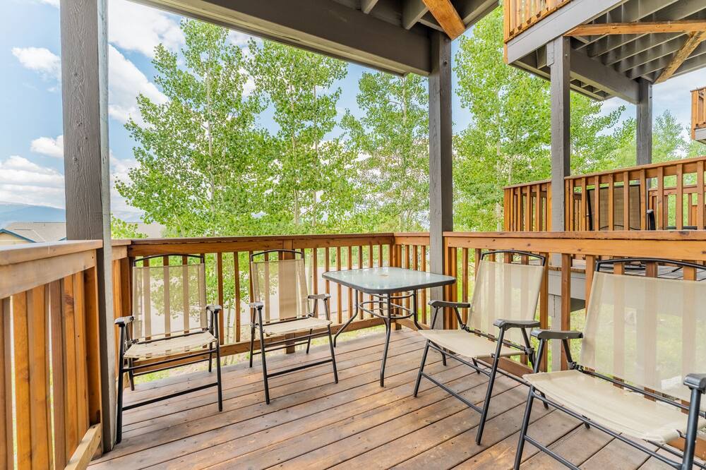 Photo of Patio Balcony in Wildernest