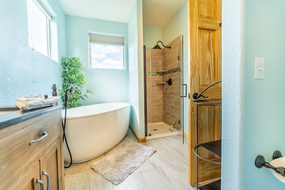 Photo of Bathroom in Wildernest