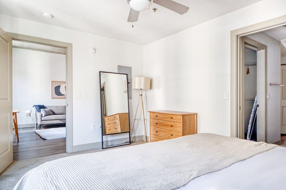Photo of Bedroom in Ballpark