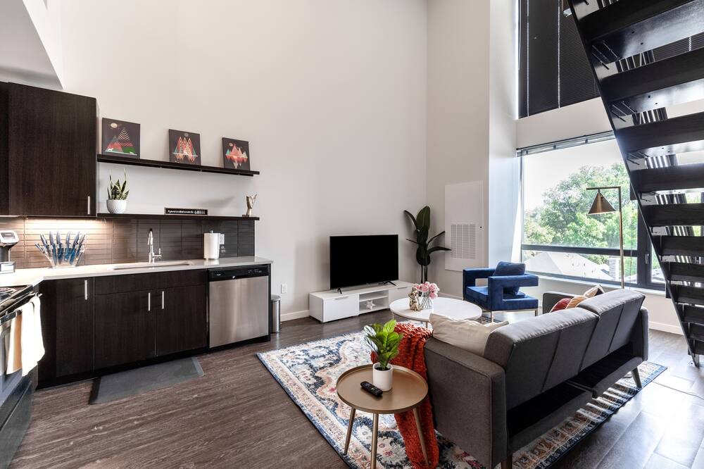 Photo of Livingroom in University Park