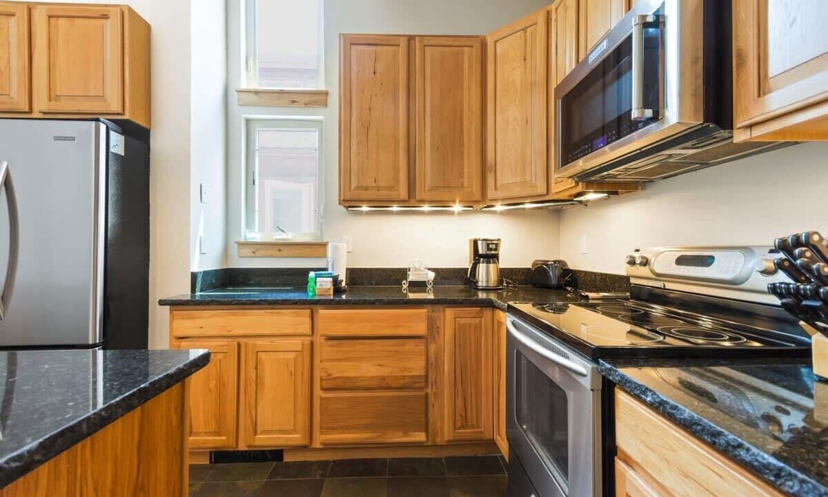 Photo of Kitchen in Peak 9
