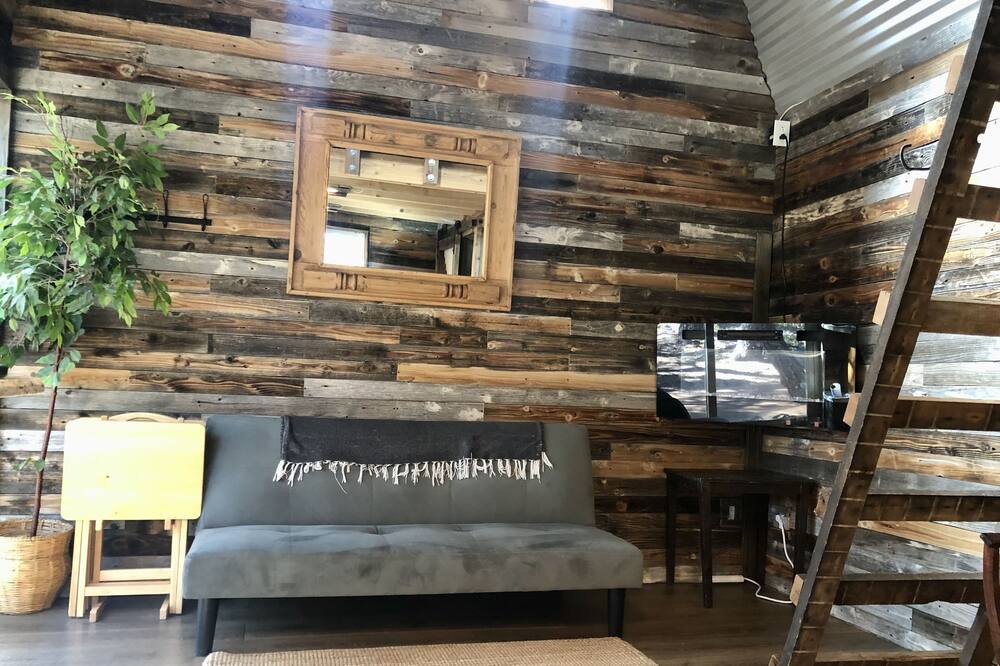 Photo of Livingroom in Shadow Mountain