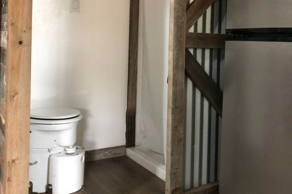 Photo of Bathroom in Shadow Mountain