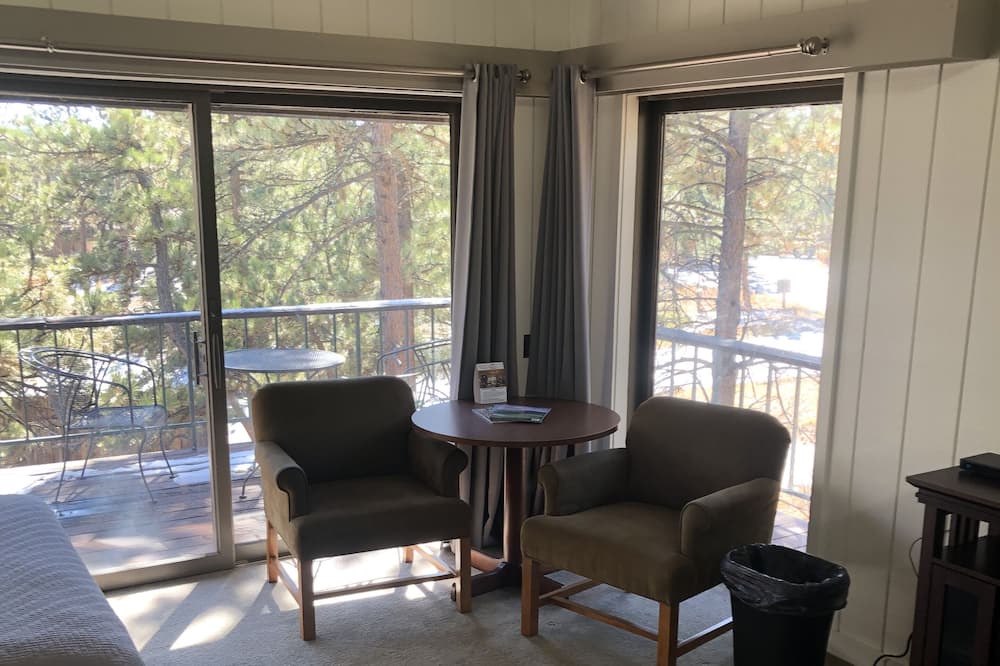 Photo of Livingroom in Red Feather Lakes