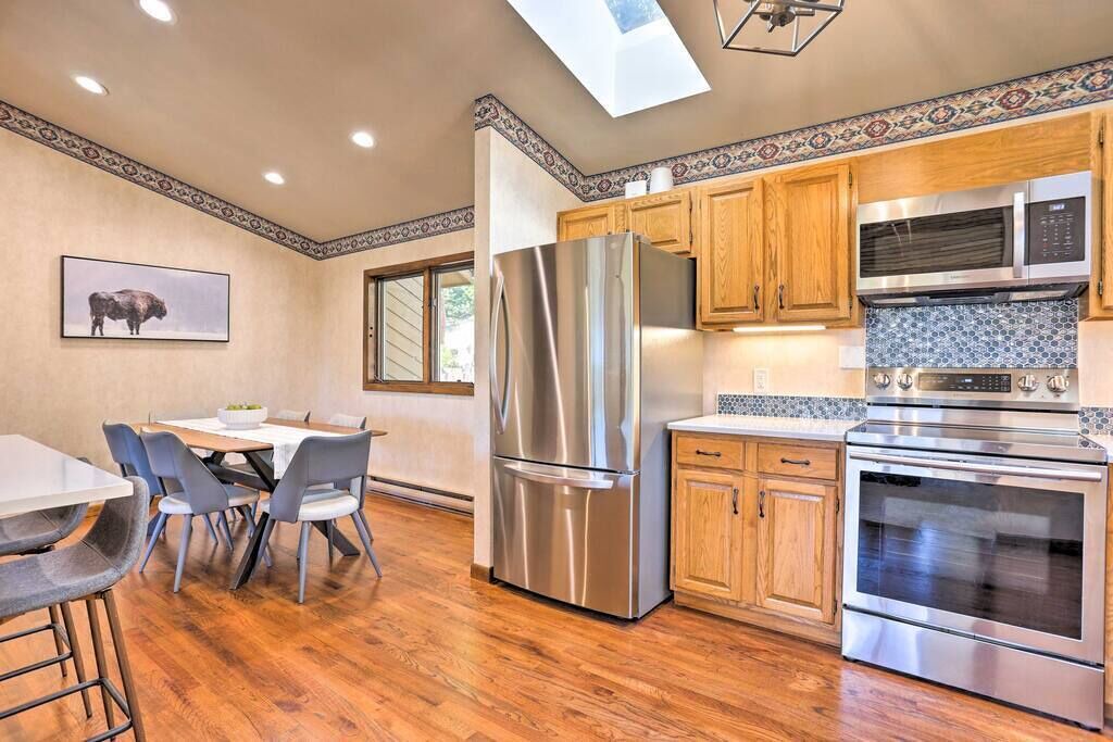 Photo of Kitchen in Hangen Ranch And M and B
