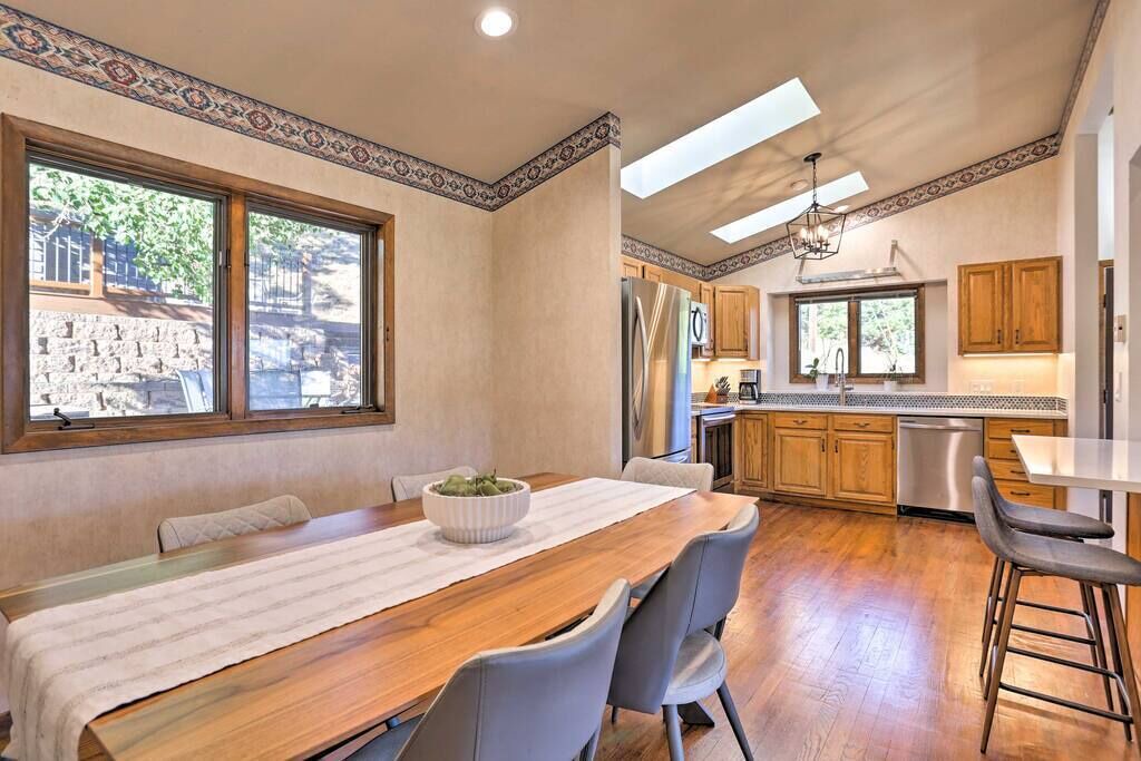 Photo of Kitchen in Hangen Ranch And M and B