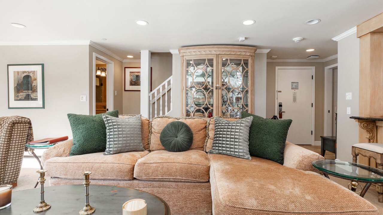 Photo of Livingroom in Vail