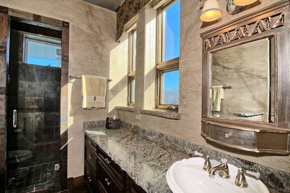 Photo of Bathroom in Mesa