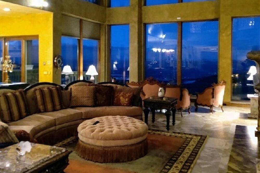 Photo of Bedroom in Mesa