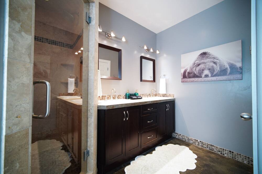 Photo of Bathroom in Glenwood Springs