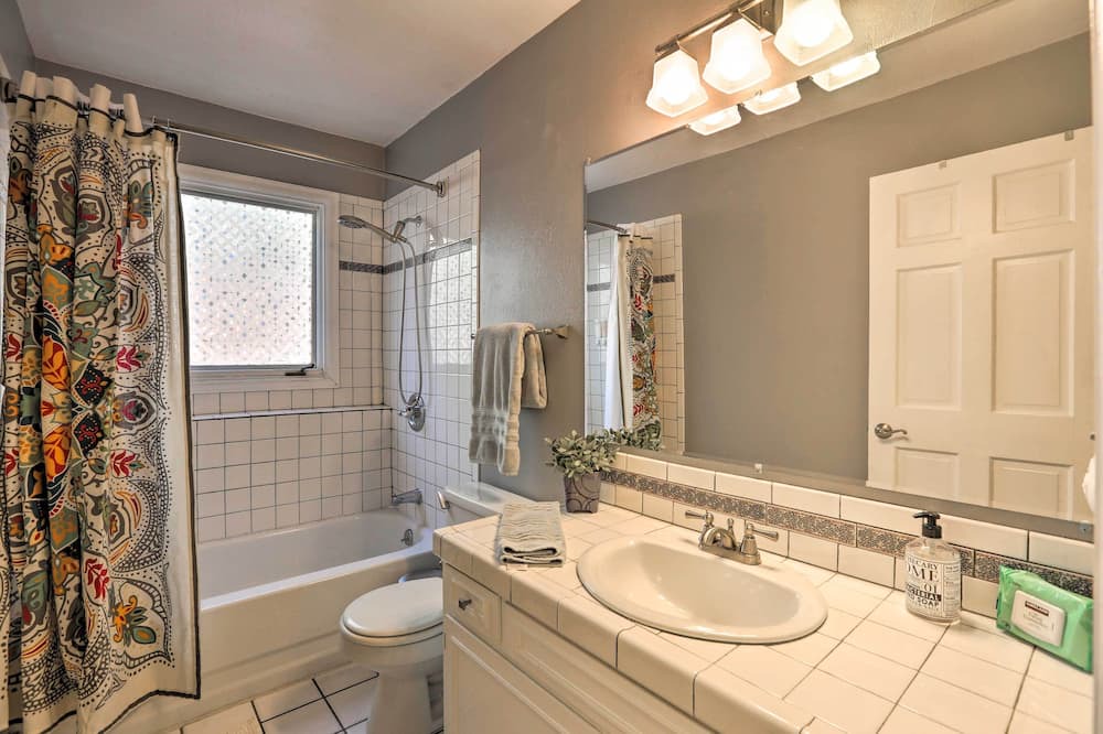 Photo of Bathroom in Evergreen