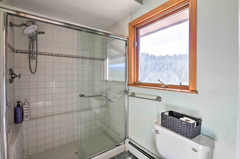 Photo of Bathroom in Evergreen