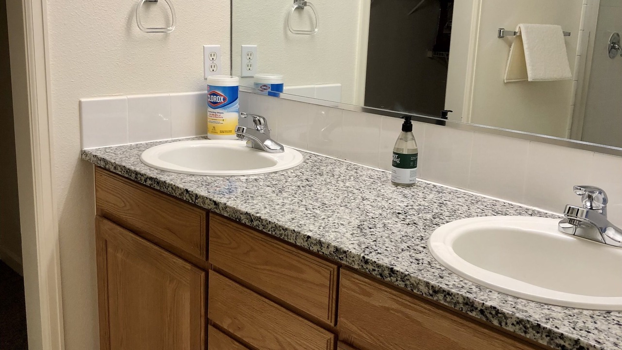 Photo of Bathroom in Glenwood Grove - North Iris