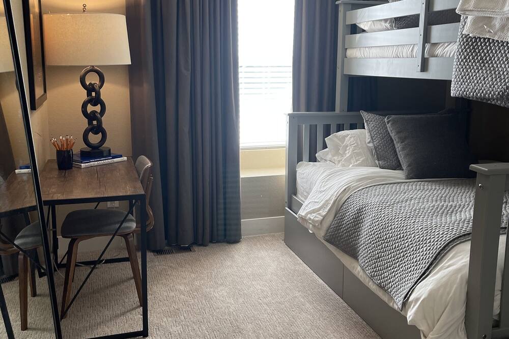 Photo of Bedroom in Parker