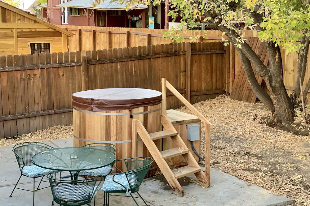 Photo of Patio Balcony in Jefferson Park