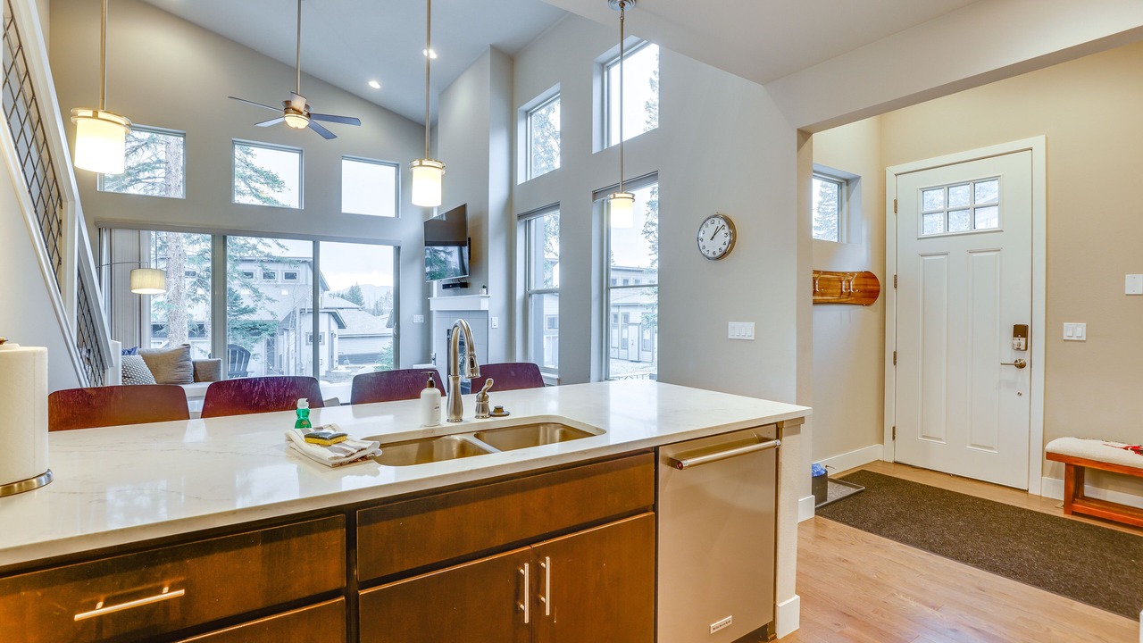 Photo of Kitchen in Rendezvous
