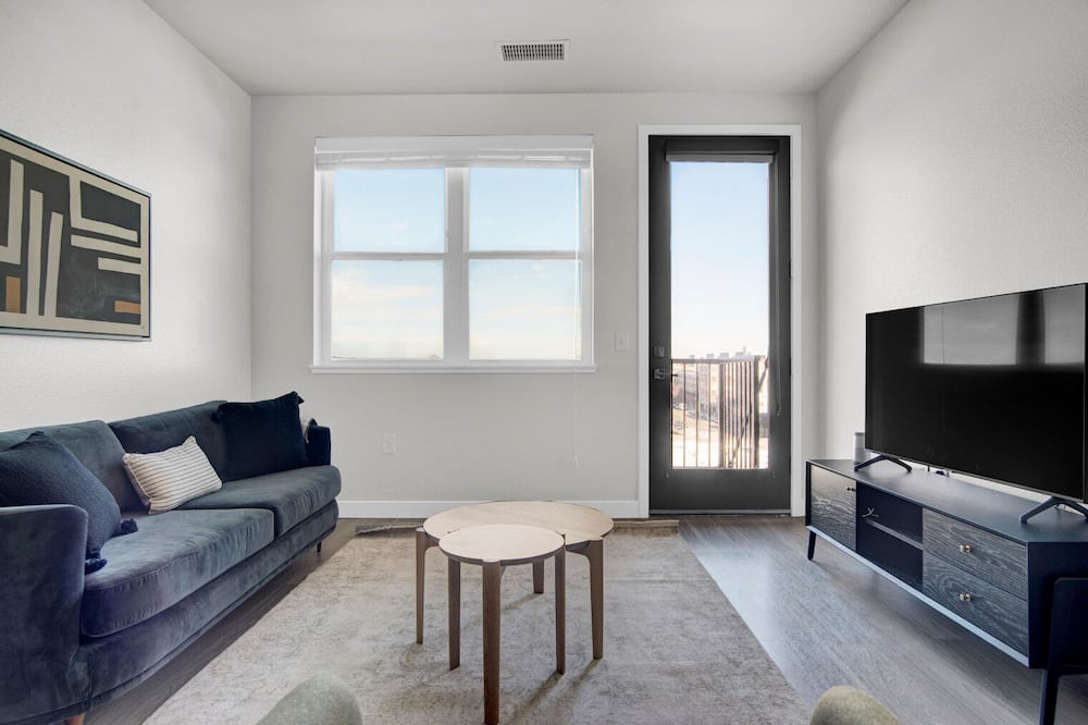 Photo of Livingroom in Ballpark